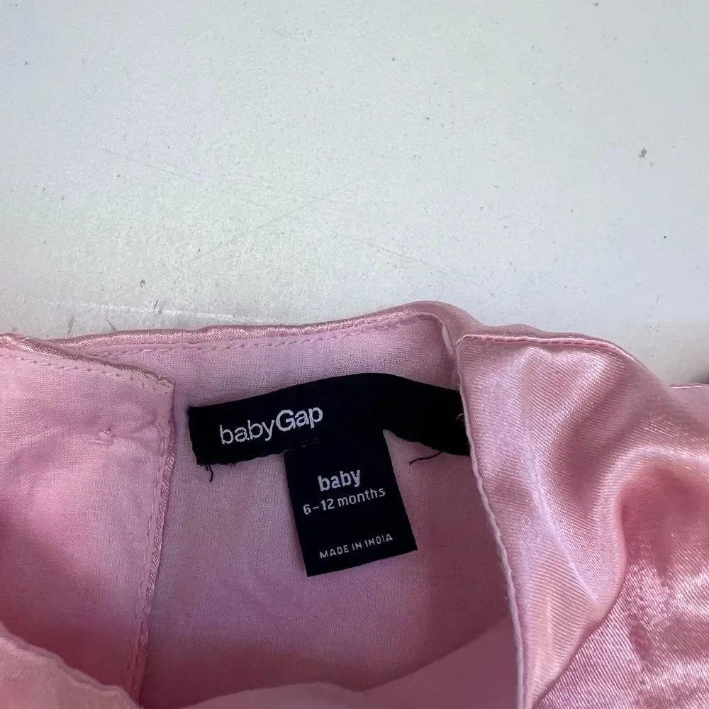 Gap ruffle girl Dress size 6-12 months